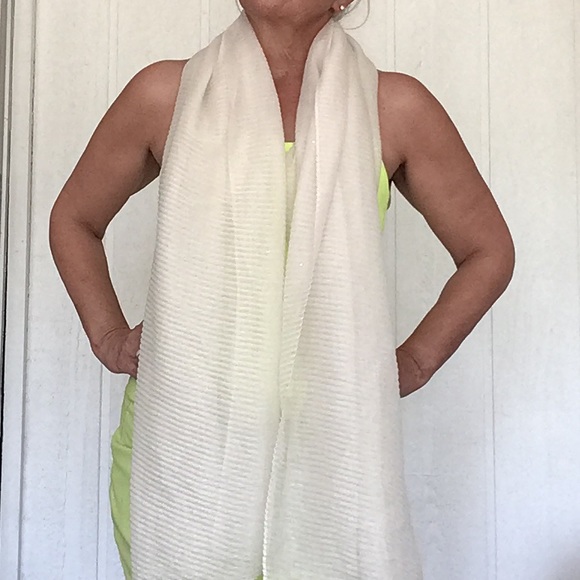 OFF WHITE GLITTER CHIFFON SCARF - Picture 4 of 8